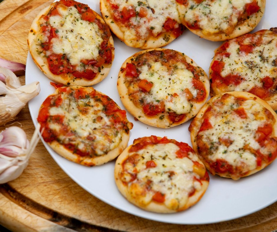 Mini Pizzas - Sliced-foods